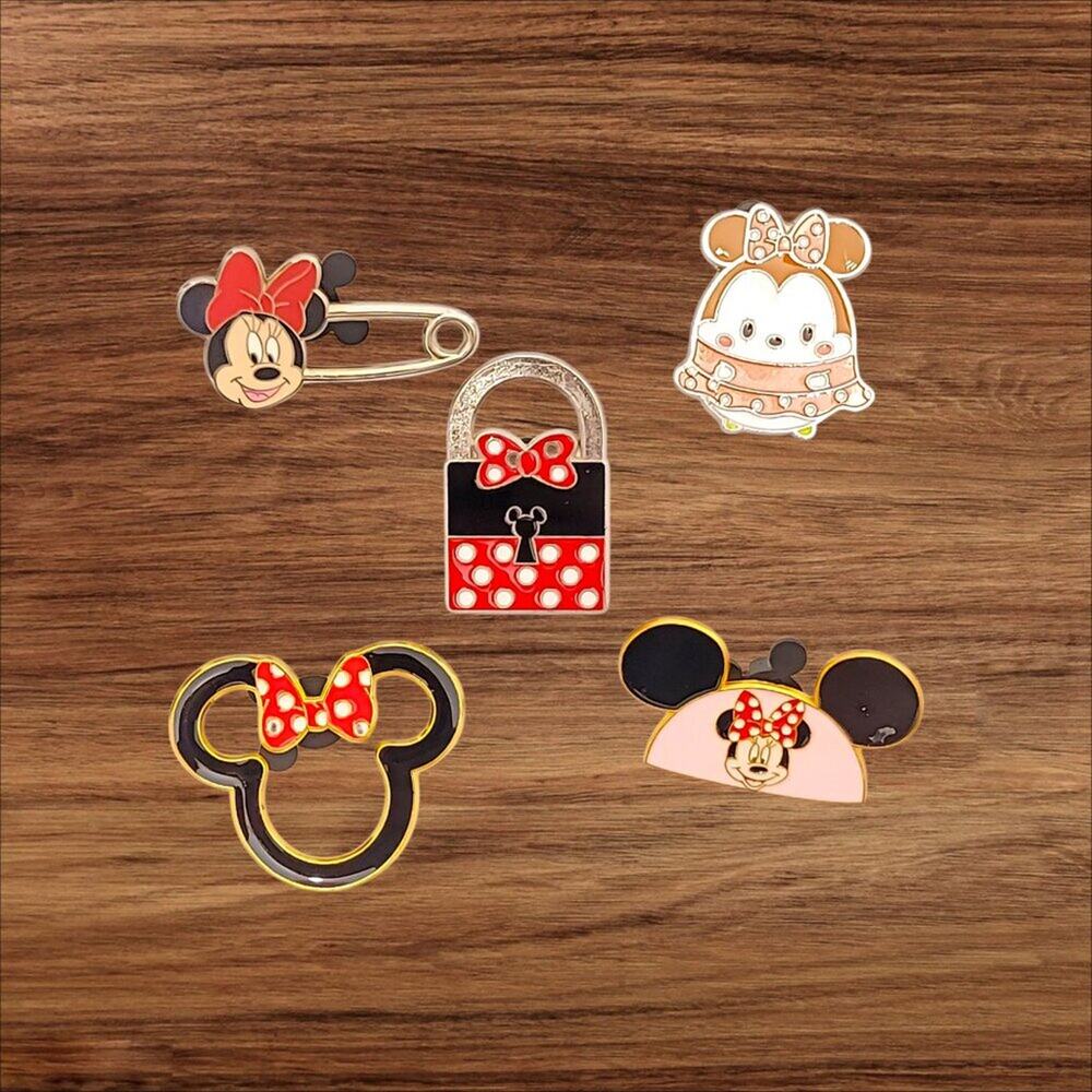 5 Minnie Mouse Disney Parks Trading Pins, Plus 2 Bonus Pins